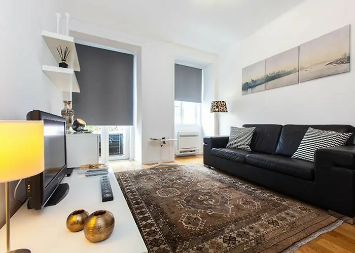 Lisbon Deluxe City Center Flat